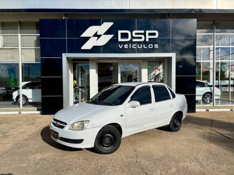 CHEVROLET - CLASSIC - 2010/2011 - Branca - R$ 14.900,00