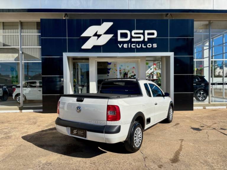 VOLKSWAGEN - SAVEIRO - 2011/2012 - Branca - R$ 43.900,00