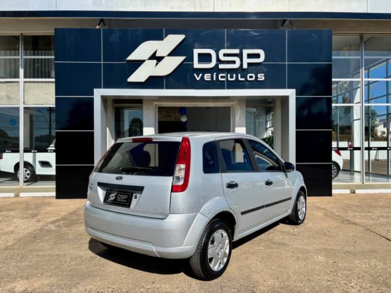 FORD - FIESTA - 2009/2010 - Prata - R$ 25.900,00