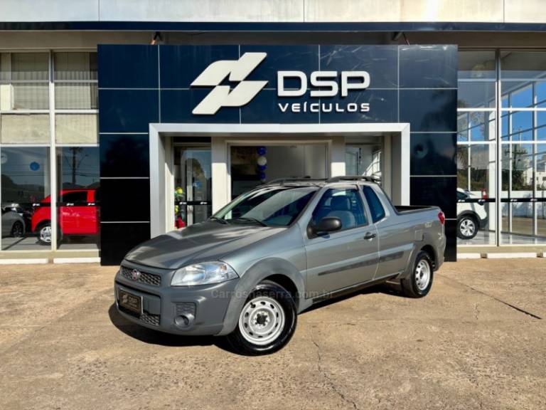 FIAT - STRADA - 2015/2015 - Prata - R$ 51.900,00