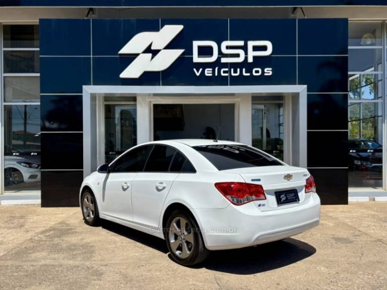 CHEVROLET - CRUZE - 2012/2012 - Branca - R$ 55.900,00