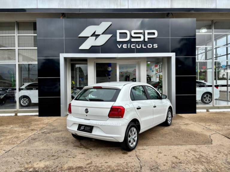 VOLKSWAGEN - GOL - 2021/2022 - Branca - R$ 57.900,00