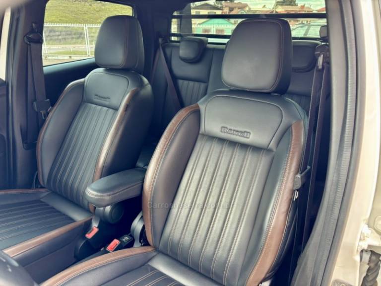 FIAT - STRADA - 2022/2022 - Branca - R$ 114.900,00