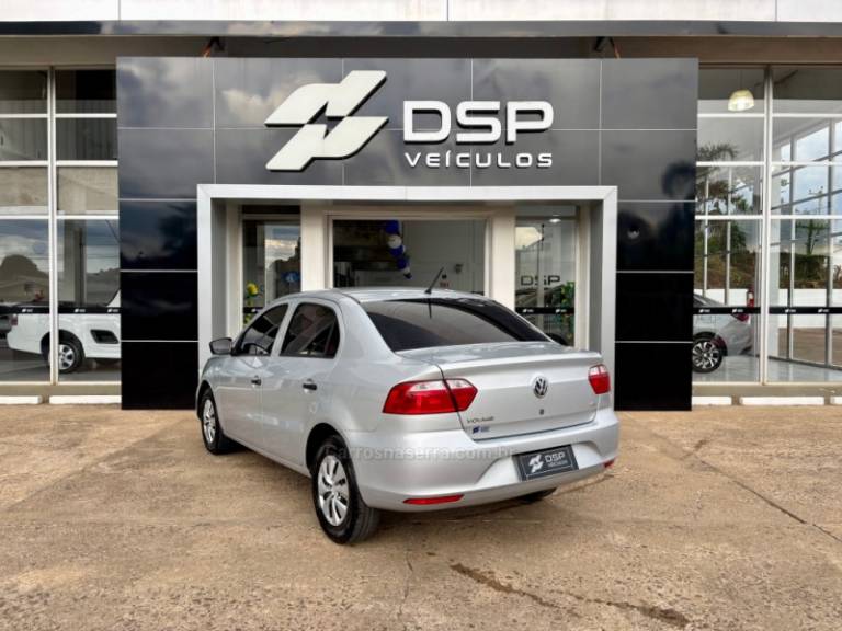VOLKSWAGEN - VOYAGE - 2015/2015 - Prata - R$ 43.900,00