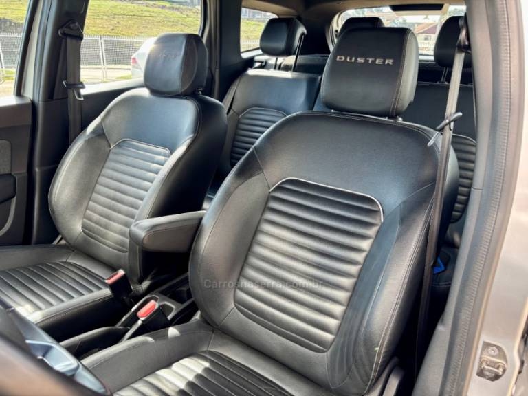 RENAULT - DUSTER - 2020/2021 - Prata - R$ 95.900,00