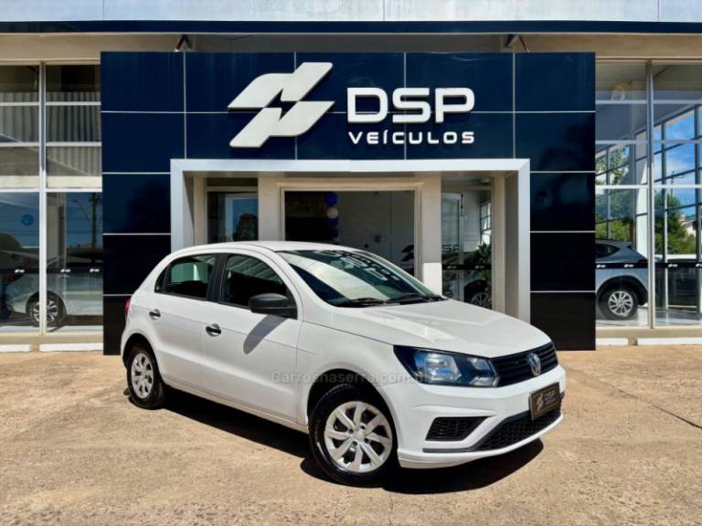 VOLKSWAGEN - GOL - 2022/2023 - Branca - R$ 61.900,00