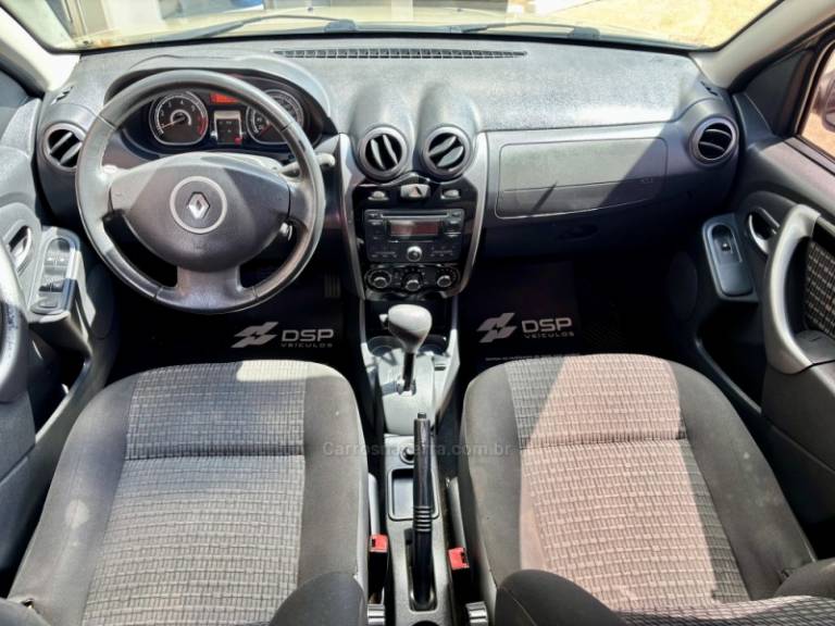 RENAULT - SANDERO - 2011/2012 - Bege - R$ 29.900,00