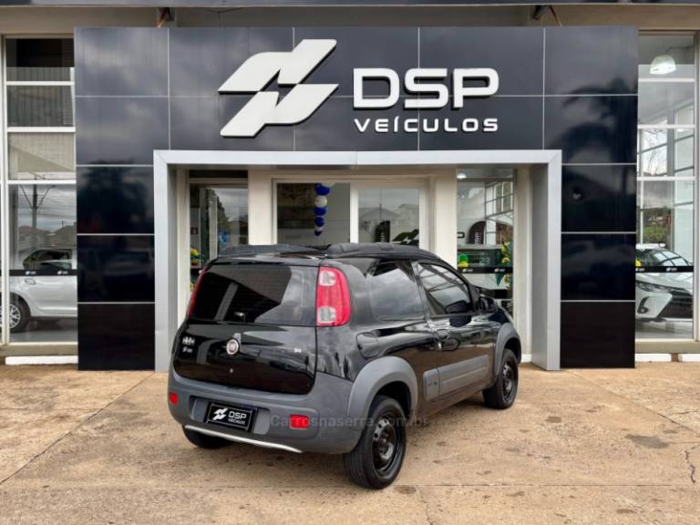 FIAT - UNO - 2011/2012 - Preta - R$ 22.900,00