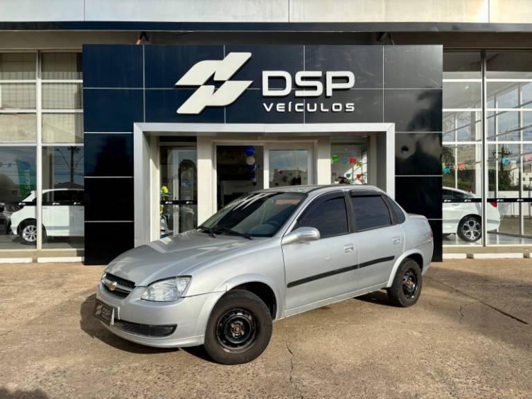 CHEVROLET - CLASSIC - 2014/2015 - Prata - R$ 25.900,00