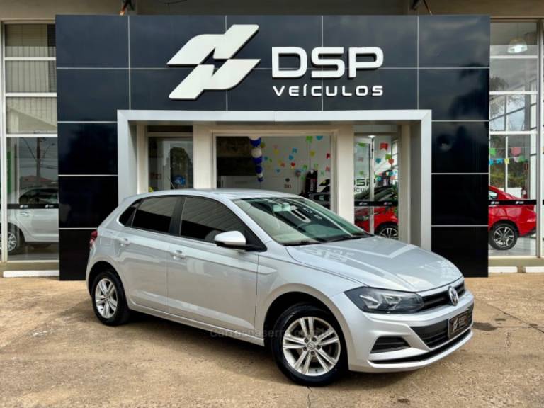 VOLKSWAGEN - POLO - 2017/2018 - Prata - R$ 59.900,00