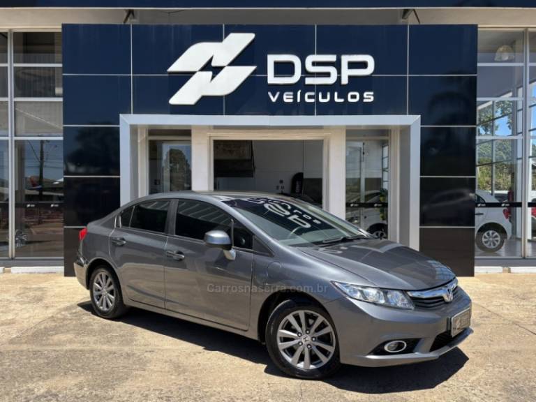 HONDA - CIVIC - 2013/2014 - Cinza - R$ 69.900,00