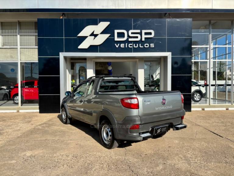 FIAT - STRADA - 2015/2015 - Prata - R$ 51.900,00