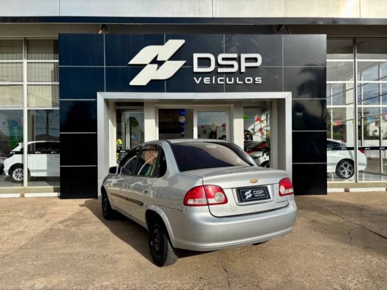 CHEVROLET - CLASSIC - 2014/2015 - Prata - R$ 25.900,00