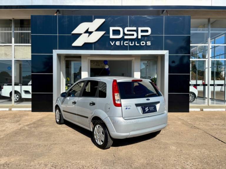 FORD - FIESTA - 2009/2010 - Prata - R$ 25.900,00