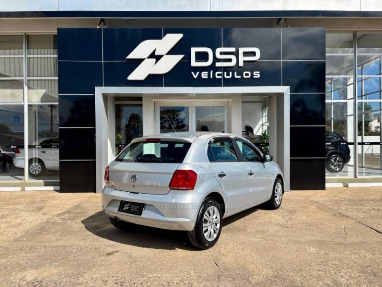 VOLKSWAGEN - GOL - 2021/2022 - Prata - R$ 61.900,00