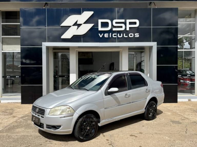 FIAT - SIENA - 2010/2011 - Prata - R$ 29.900,00