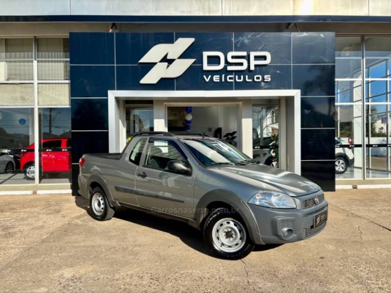 FIAT - STRADA - 2015/2015 - Prata - R$ 51.900,00
